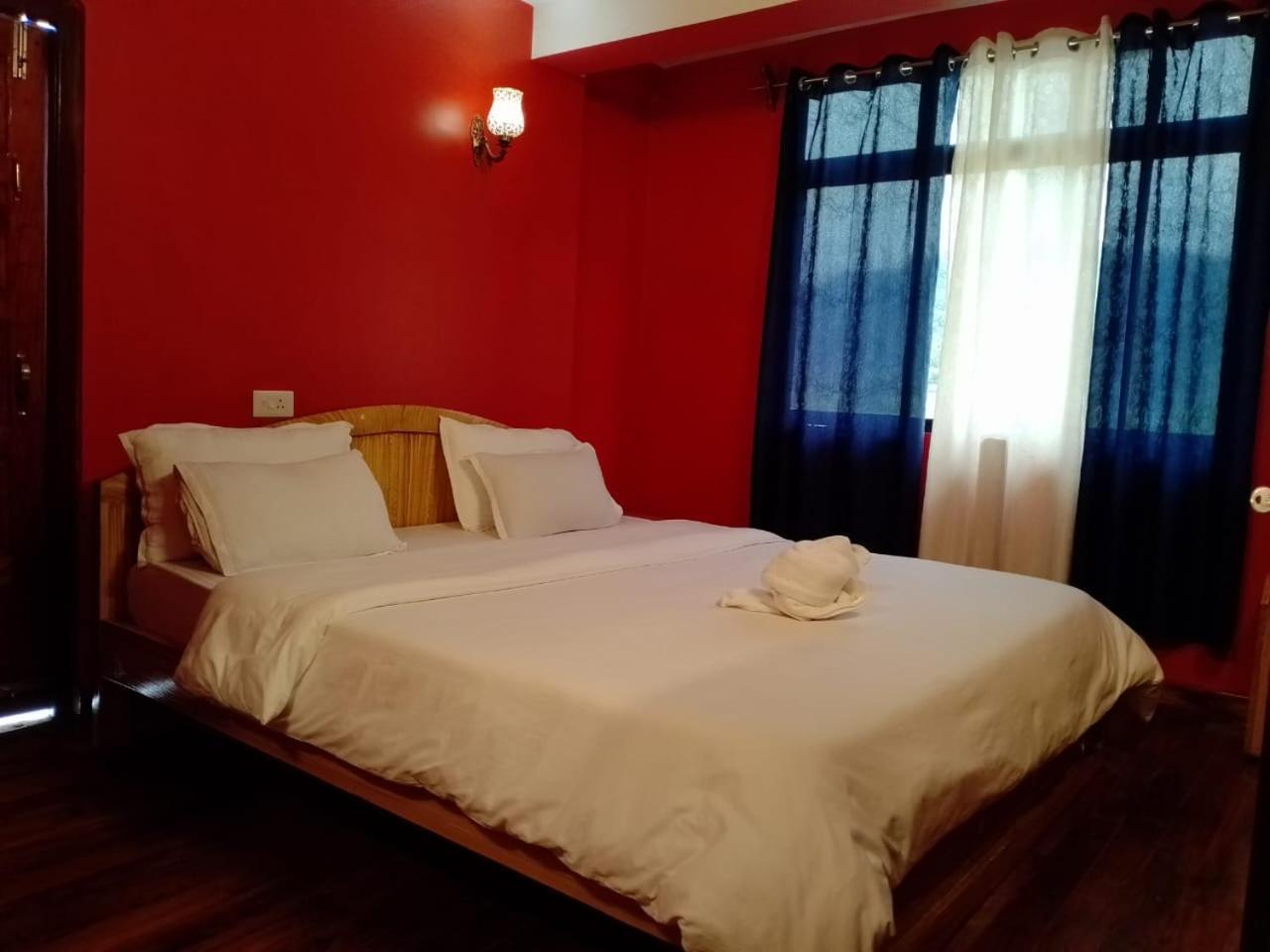 Aurora Guest House Shillong Dış mekan fotoğraf